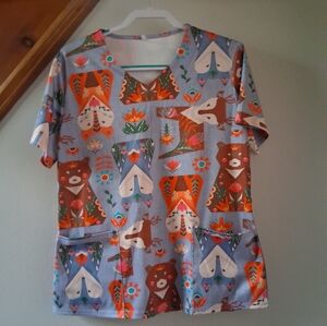 Women's Cute Forest Animal Short Sleeved Scrub Top Size Medium